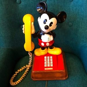 1976 Mickey Mouse phone